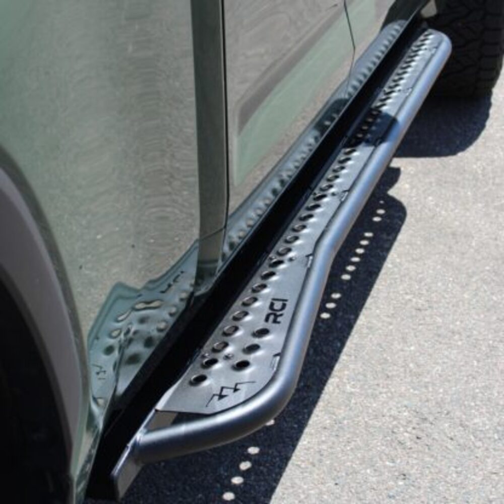 Close Up View Of The RCI Toyota Tundra Rock Sliders