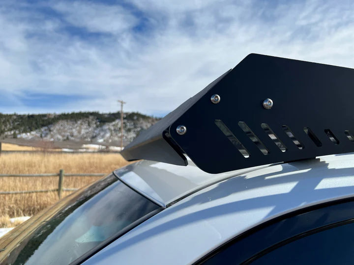 Image highlighting the bolts of the platform roof rack by uptop overland