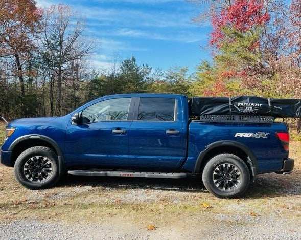 Side View Of The Nissan Titan With BillieBars Bed Bars