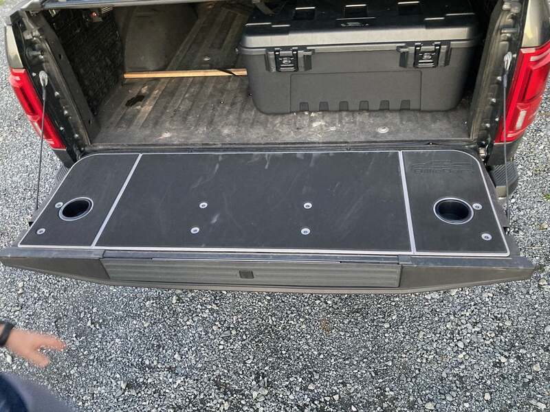 BillieBars F150/Raptor Tailgate Cover Front View