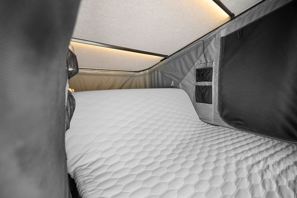 Thule Widesky convertible mattress to sofa backrest feature