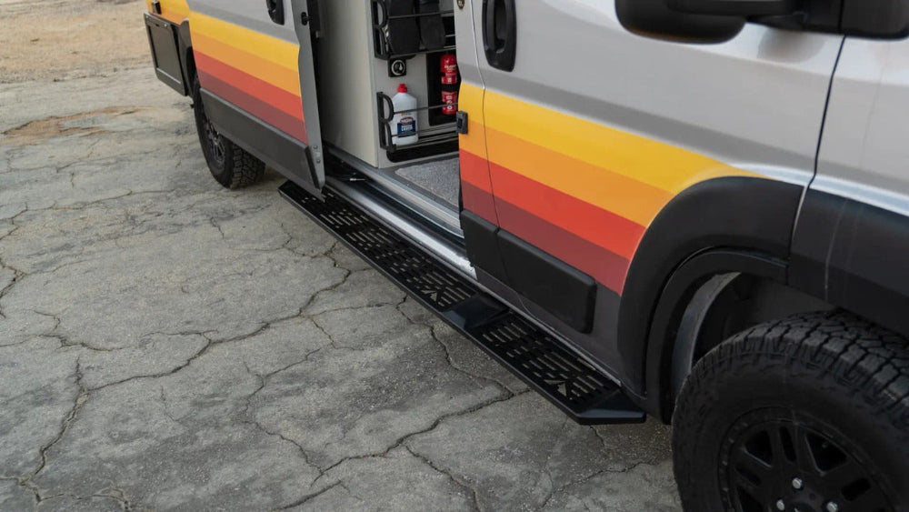 Aluminess Recon Side Steps RAM 1500/2500/3500 Promaster - 2014-Current ...