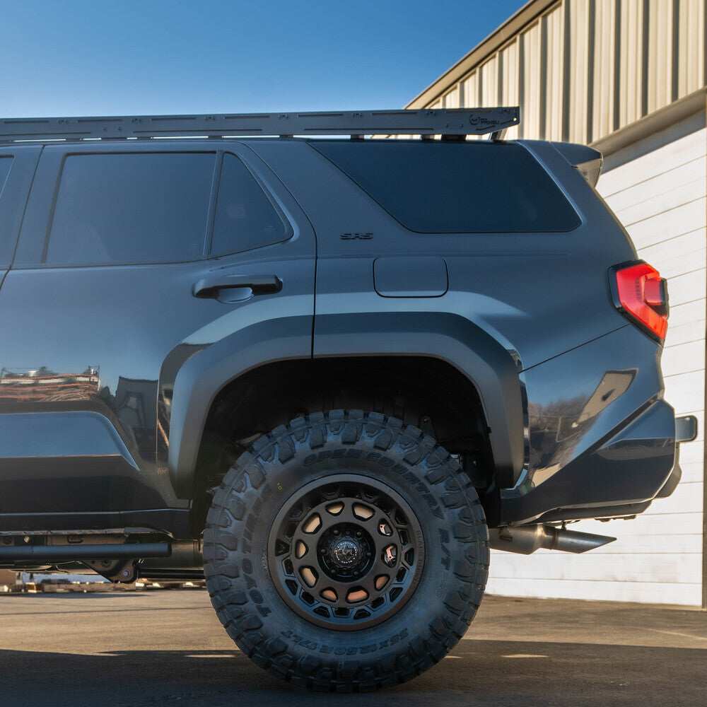 Side View of the 4Runner Prinsu roof rack