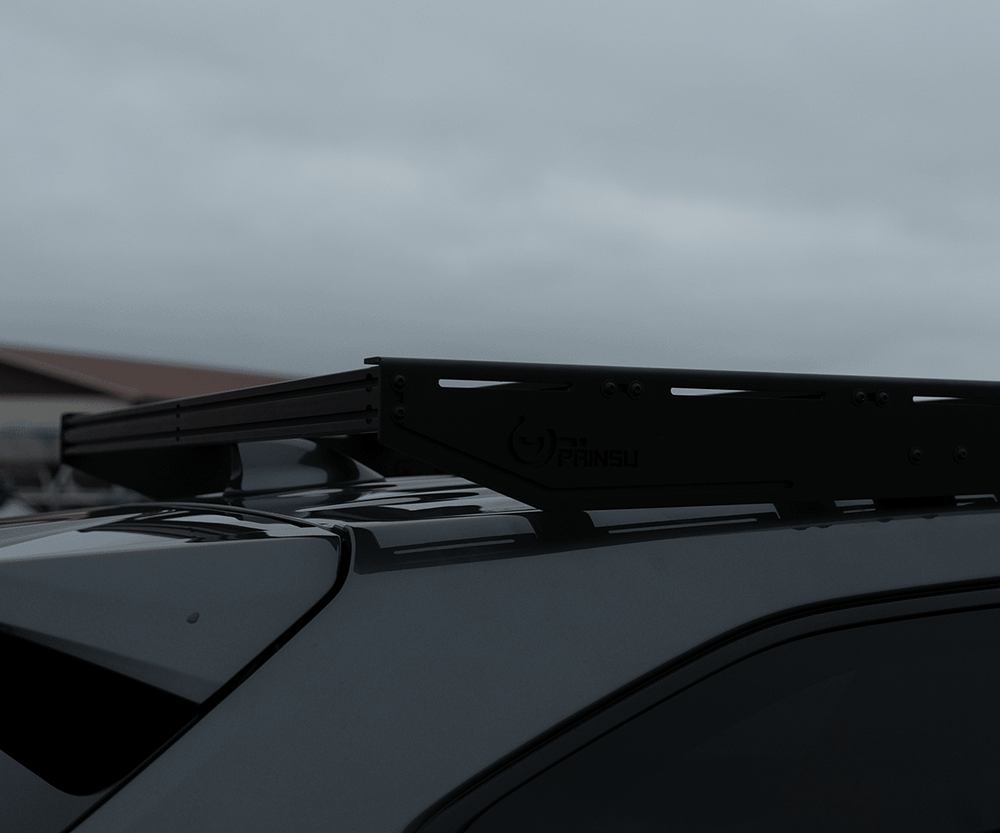 Prinsu Pro Highlander roof rack two-part side rail with reinforced bend detail