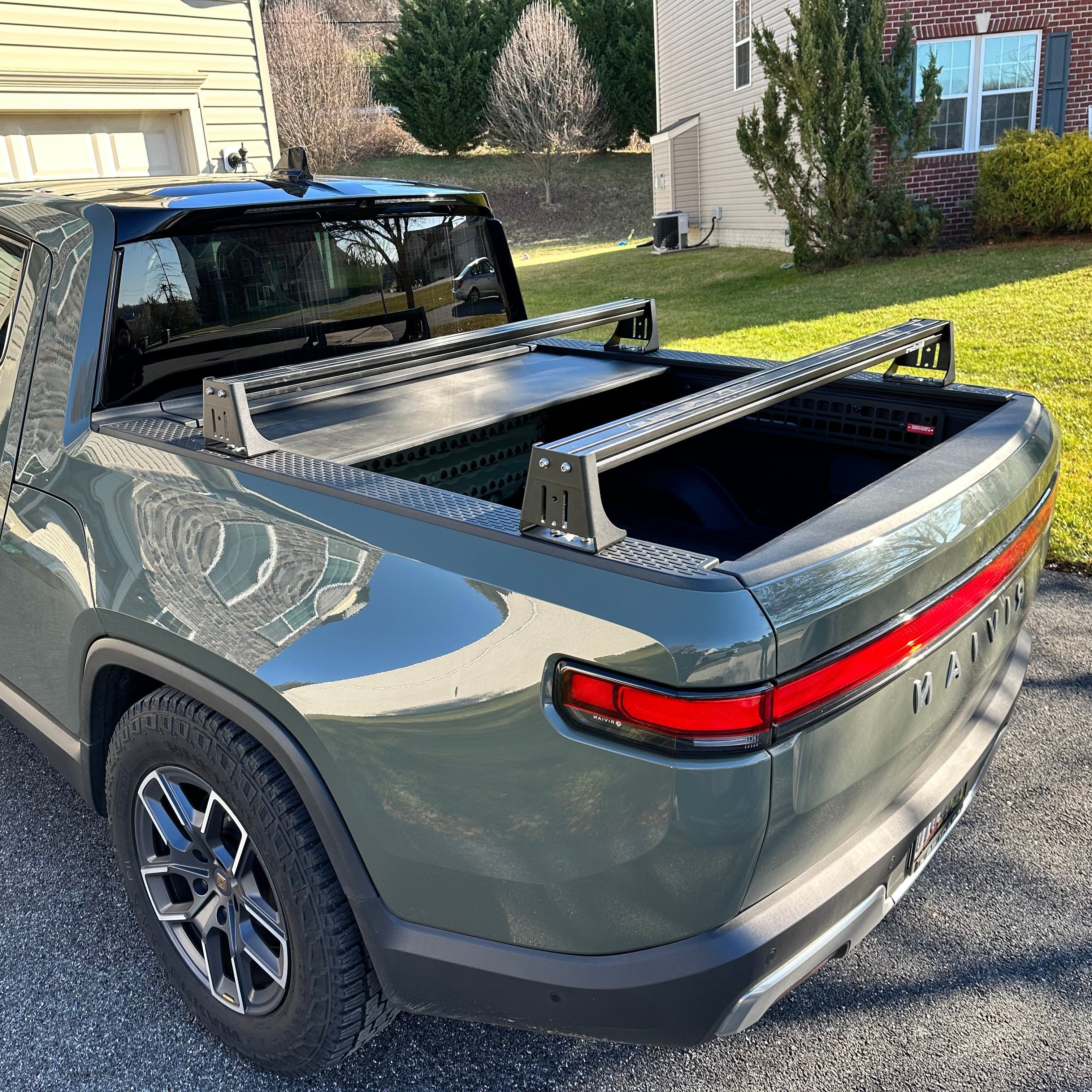 Rivian  (2022+), Low Profile Bed Rack