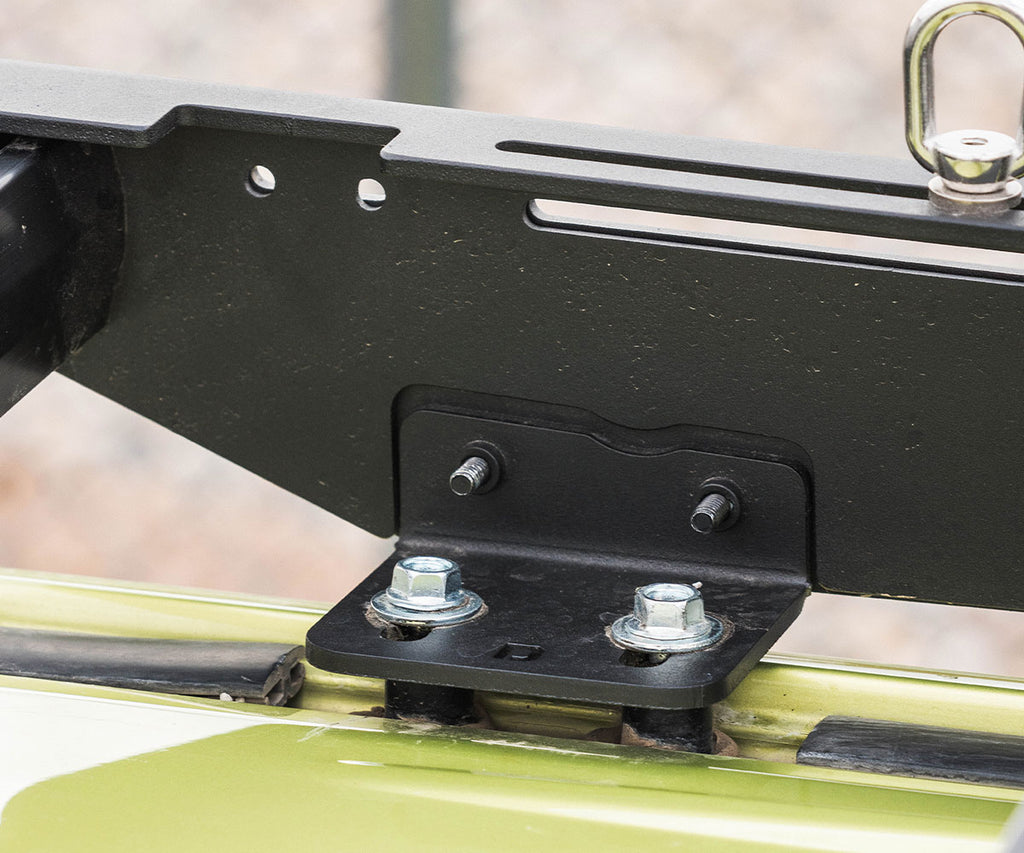 Image showing the bolts and screws of the prinsu pro toyota tundra roof rack