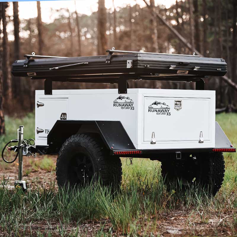 Runaway Campers Venturist XS Trailer with closed tent