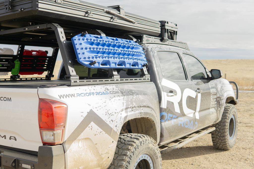 Modular tonneau adapter kit on pickup with accesories