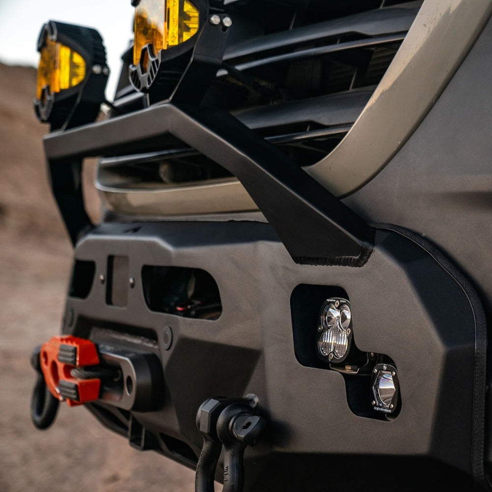 Aluminess Recon Front Bumper For Sprinter Close Up Side View