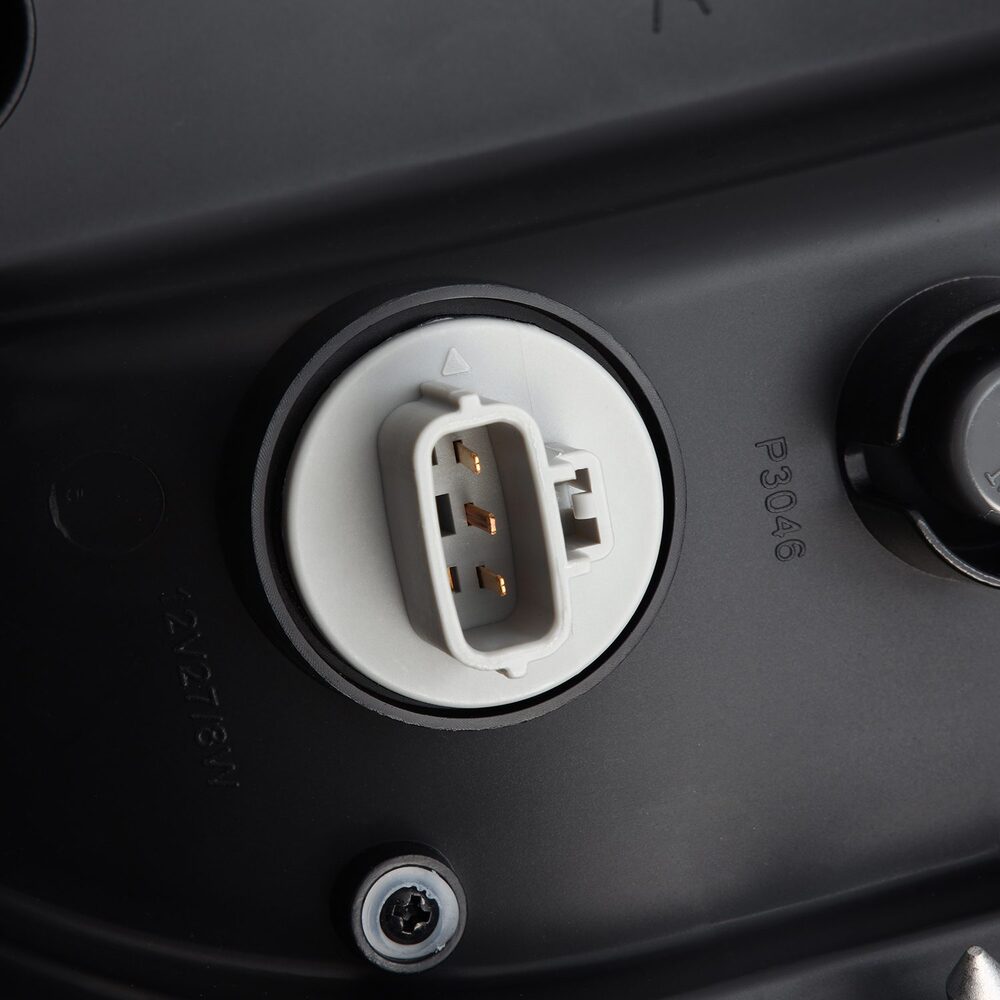 AlphaRex Tundra LUXX Series LED Tail Lights Connector 