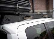 Low profile roofline view