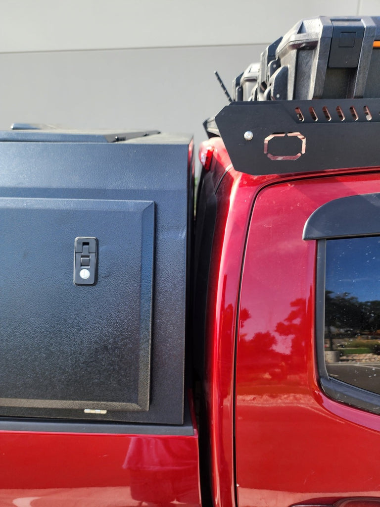 GAIA Campers Colorado/Canyon Shadow Top Truck Cap Close Up View