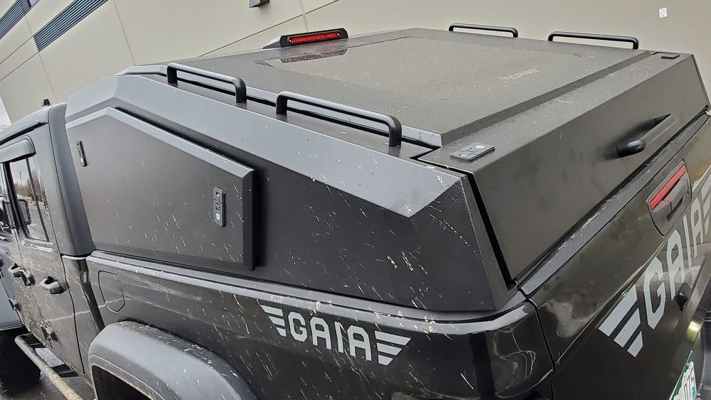 GAIA Campers  Gladiator Shadow Top Truck Cap Close Up