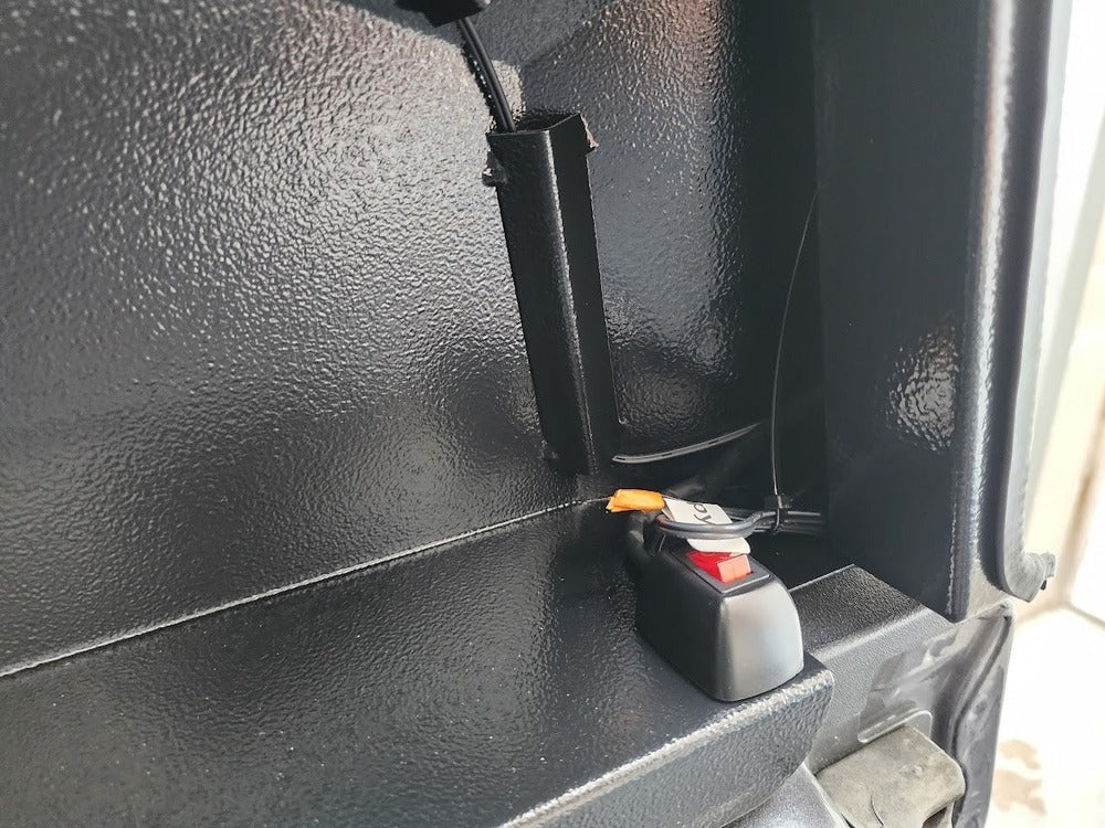 Close Up View Of The Jeep Gladiator GAIA Campers Shadow Top Truck Cap
