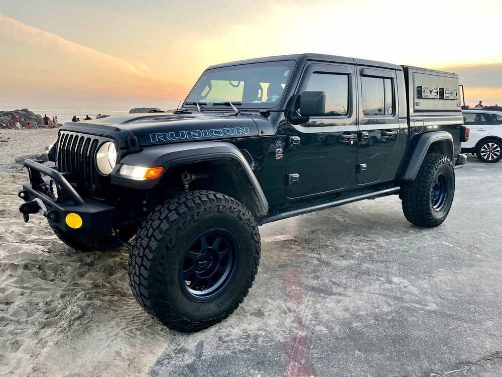 Side View Of The GAIA Campers Jeep Gladiator Truck Cap