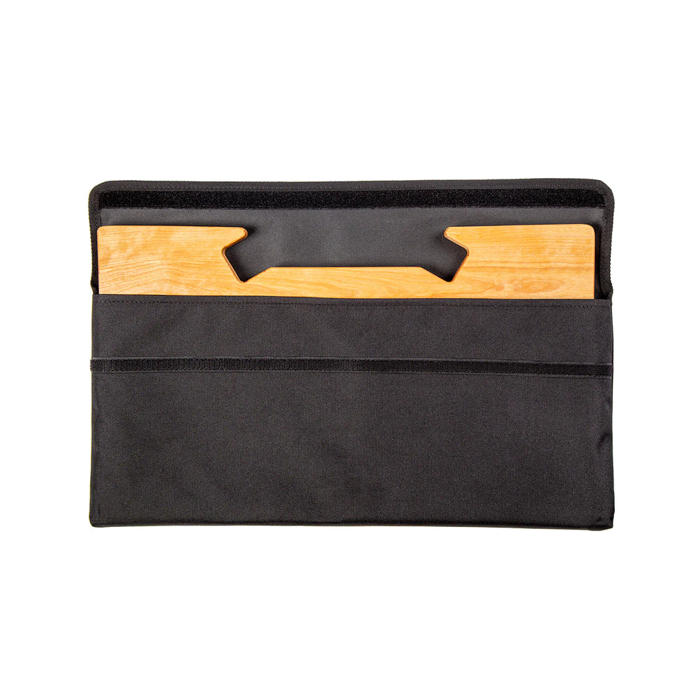 Image showing the disco cutting board packed in the storage case