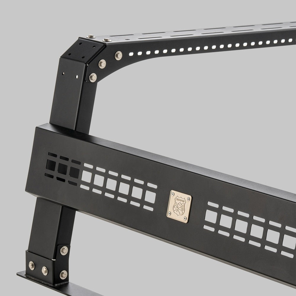 iKamper Jeep Gladiator Raconteur Bed Rack Full Height Close Up Veiw