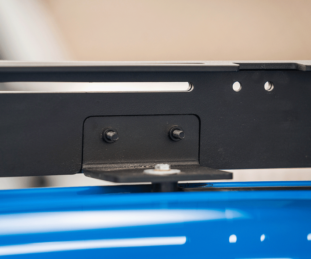 Close Up View Of The Prinsu Pro Land Cruiser Roof Rack Leg