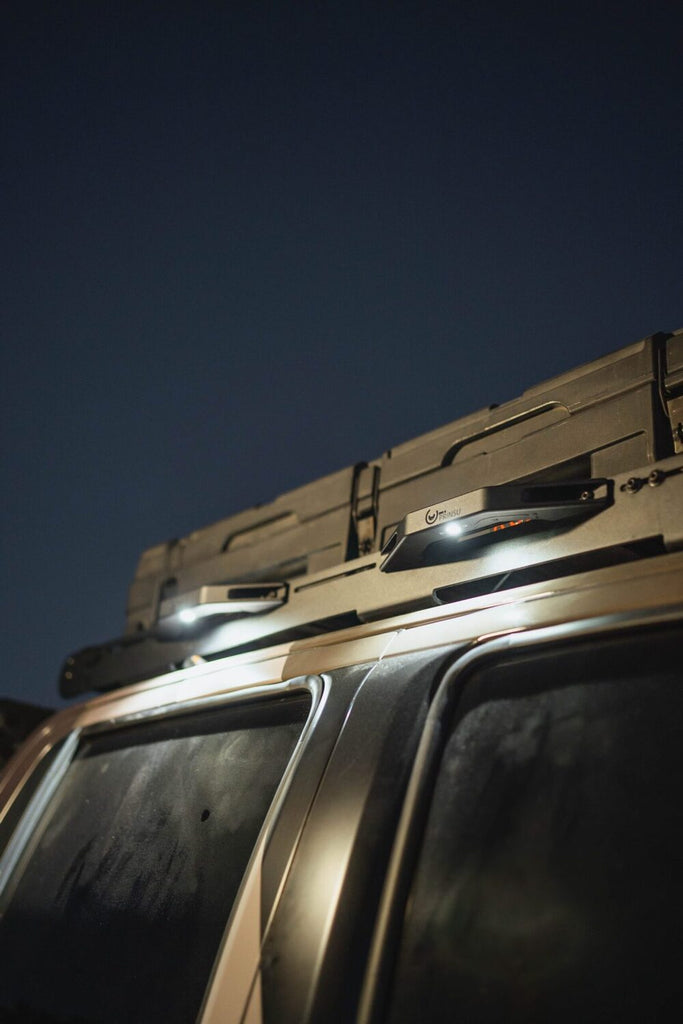 Prinsu Summit Handles Mounted On A Rack With Lights Turned On