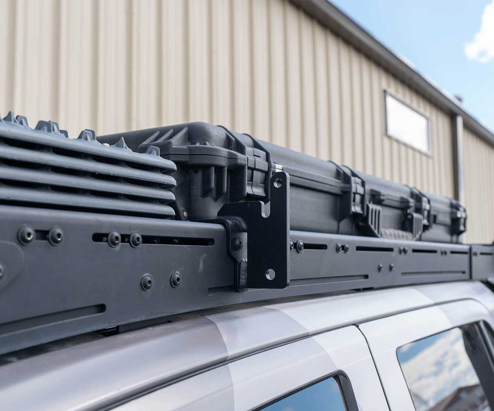 Quick release awning mount low-profile design tight to roof rack