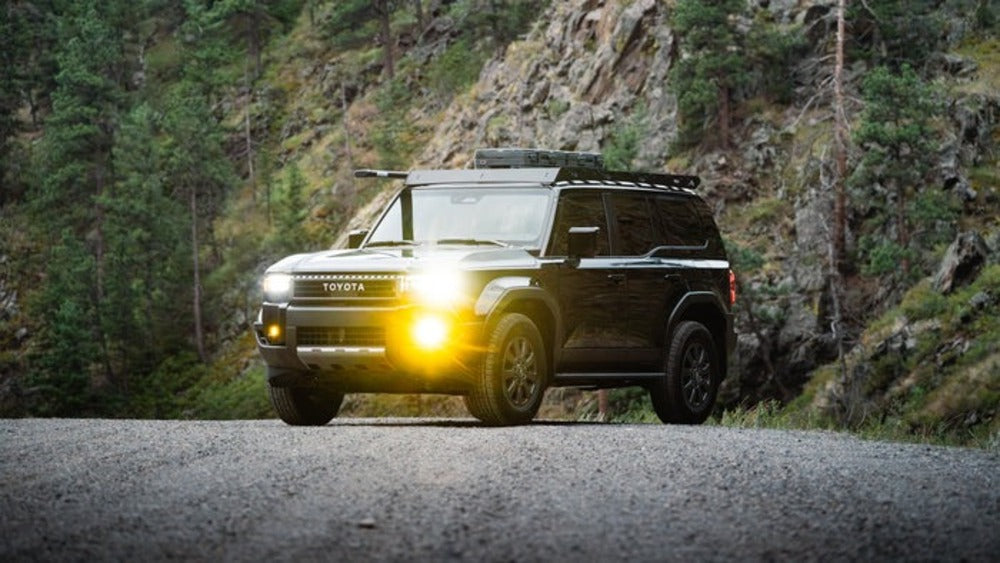 Front View Of The Installed Sherpa Atlas Land Cruiser Roof Rack