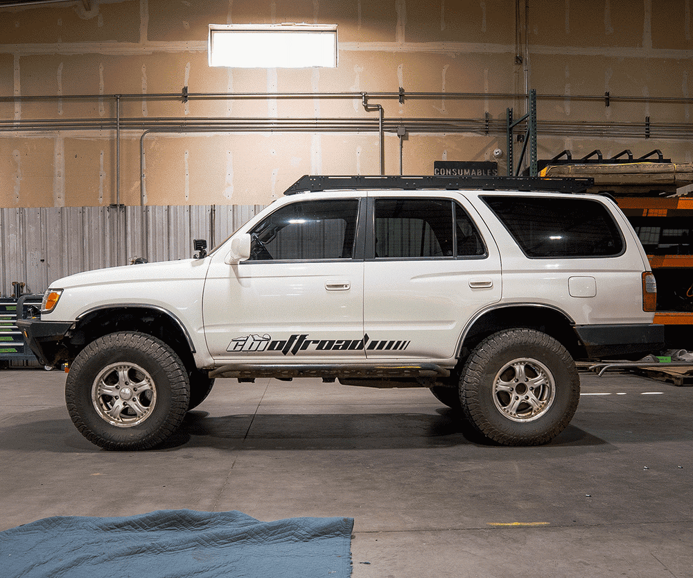 Prinsu Pro 4Runner roof rack overhead view showing 6 drop-in mounting points per crossbar