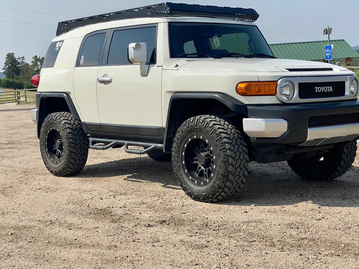 Side view of the upTop Overland bravo roof rack mounted on Toyota FJ Cruiser