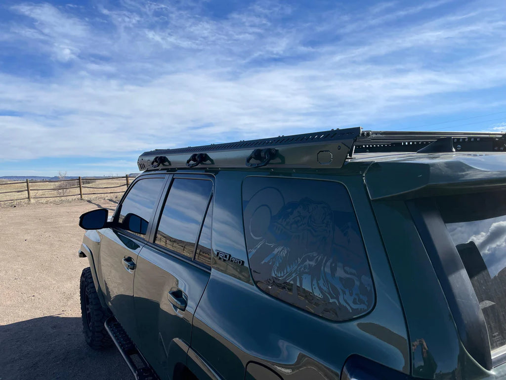 Image highlighting the zulu roof rack mounted on a truck