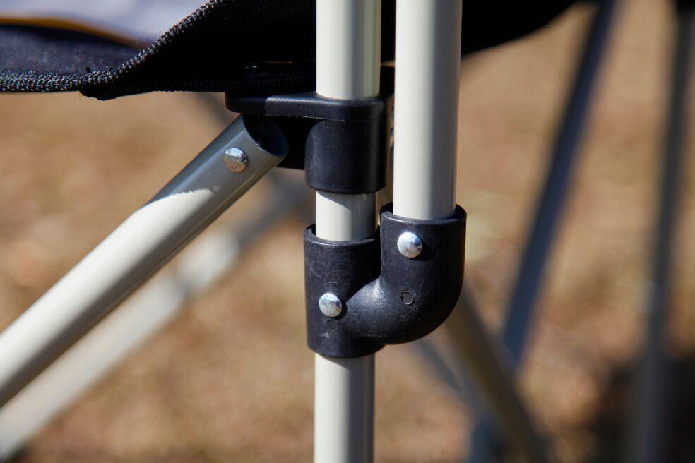 steel frame that supports up to 120 kg of weight of the tjm camping chair