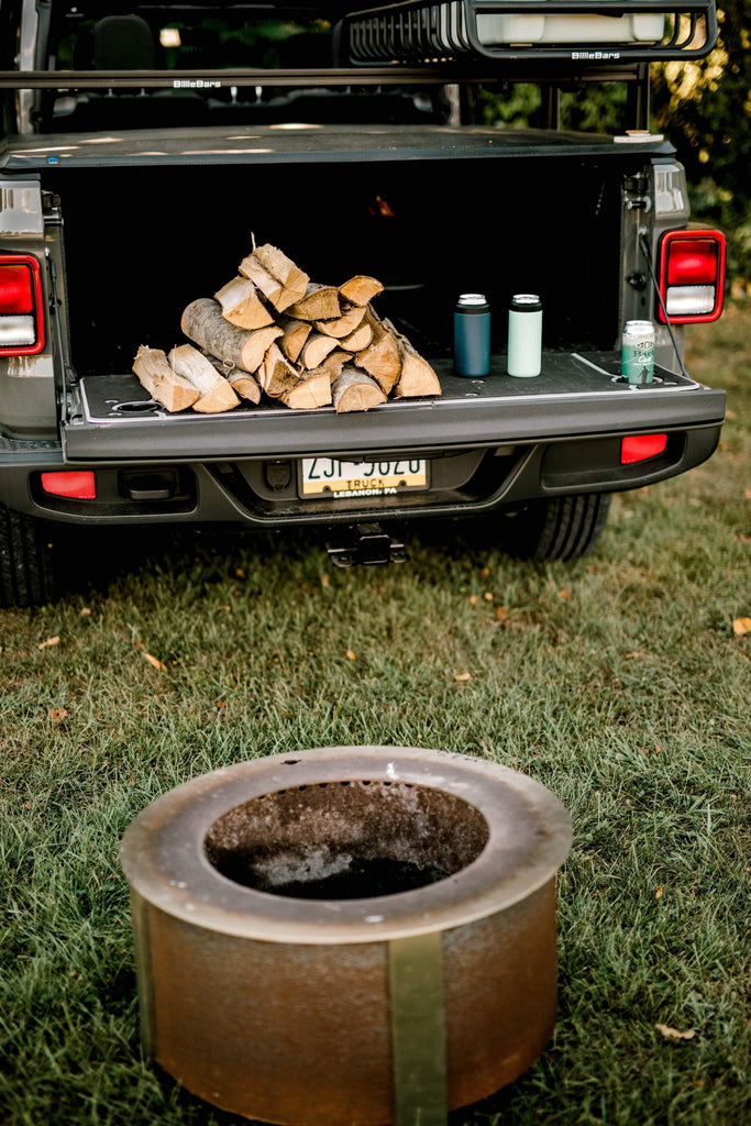 Wood And Bottles On The BillieBars Gladiator Tailgate Cover 2019-2022