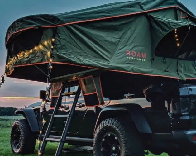 Gladiator with BillieBars and Roof Top Tent
