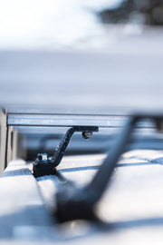 Crossbar mounting hardware