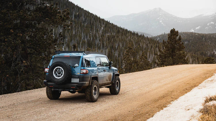 Cruisin' with Toyota FJ Cruiser with The Fuji Roof Rack from Sherpa Equipment
