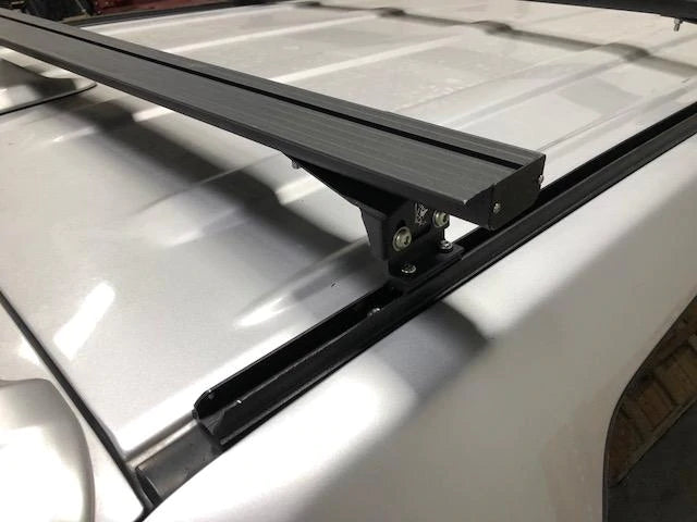 Land Rover LR3/LR4 K9 Roof Rack Kit – Equipt Expedition Outfitters