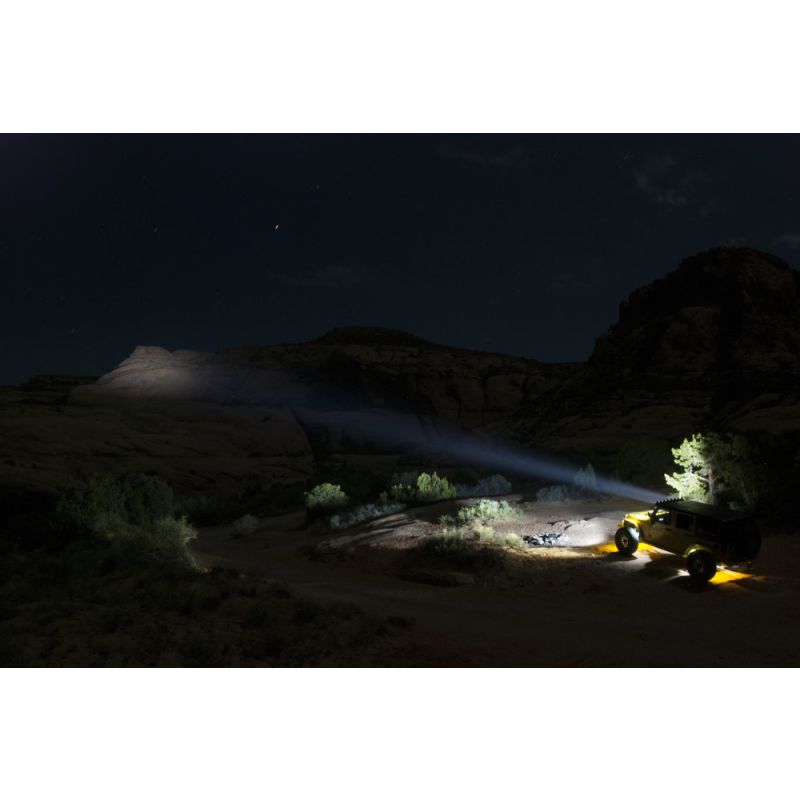 KC Hilites demonstration of illumination power Pro6 Gravity LED 8-Light Light Bar System for Jeep Wrangler JK