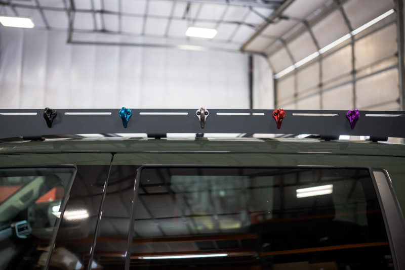 Side View Of All The Colors Of The Prinsu Universal Utility Hook