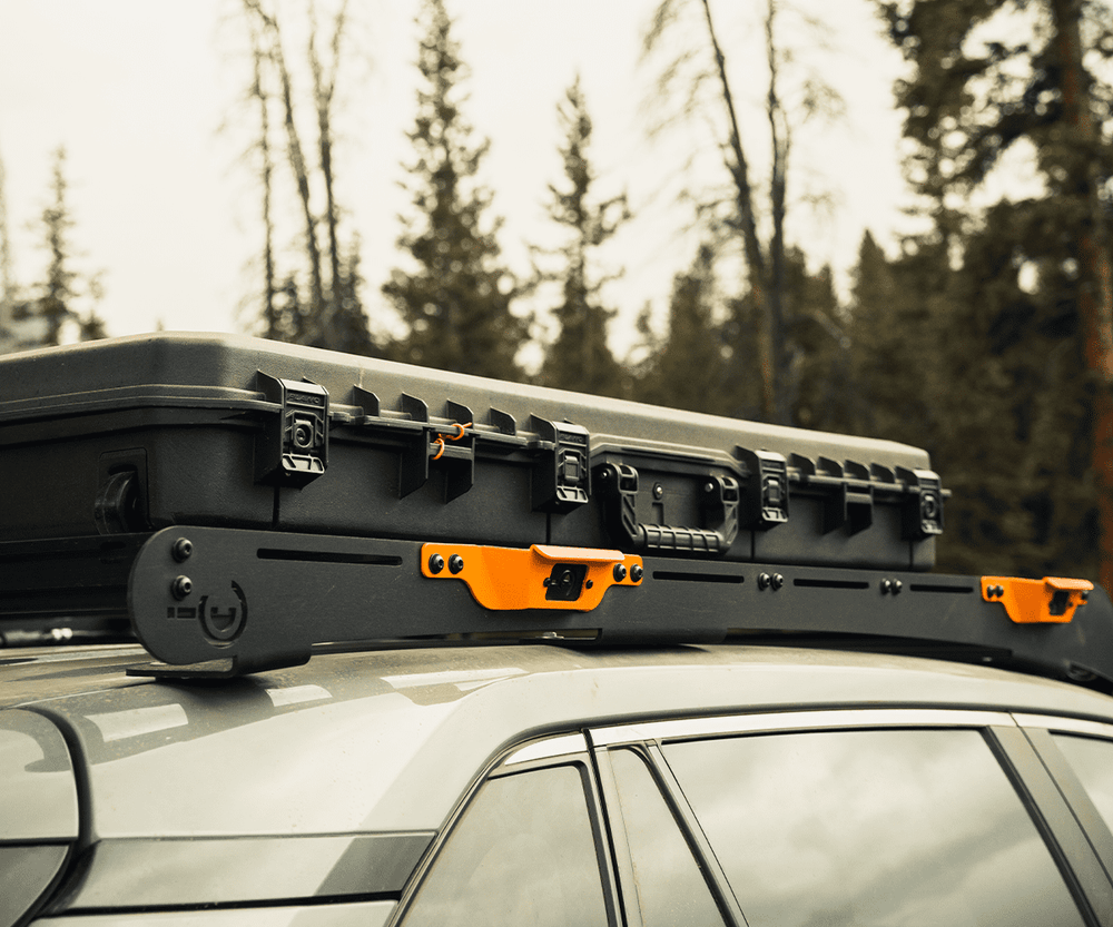 Prinsu Roof Rack on Rav4 with cargo box on rack