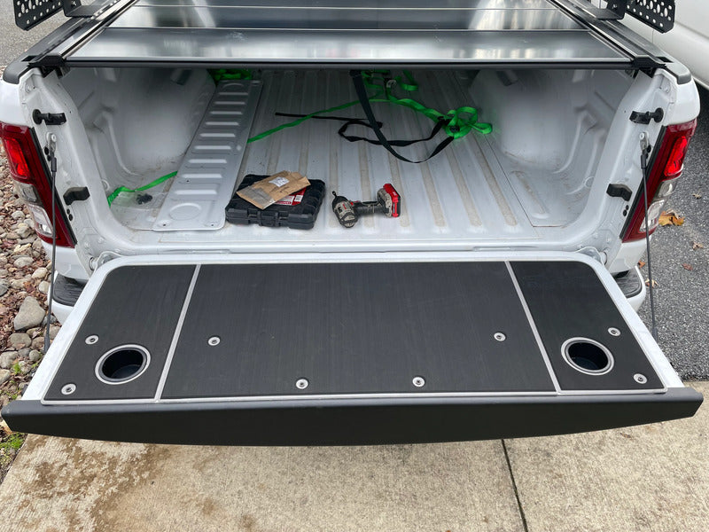 BillieBars RAM Tailgate Cover Front View