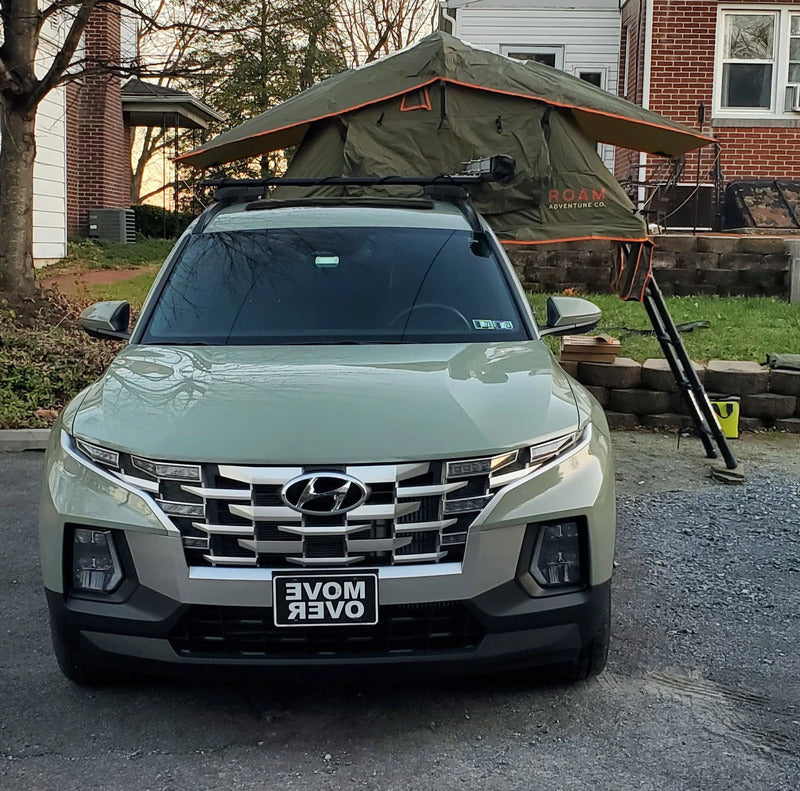 Front View Of Hyundai Santa Cruz With BillieBars Bed Bars