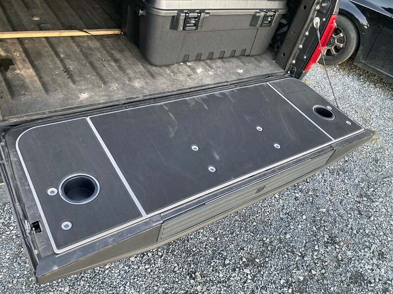 BillieBars F150/Raptor Tailgate Cover Installed