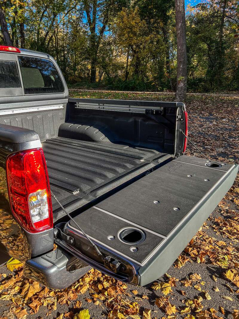 Billie Bars Frontier Tailgate Cover