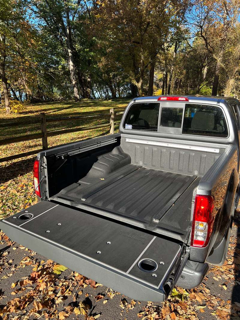BillieBars Nissan  Frontier Tailgate Cover 