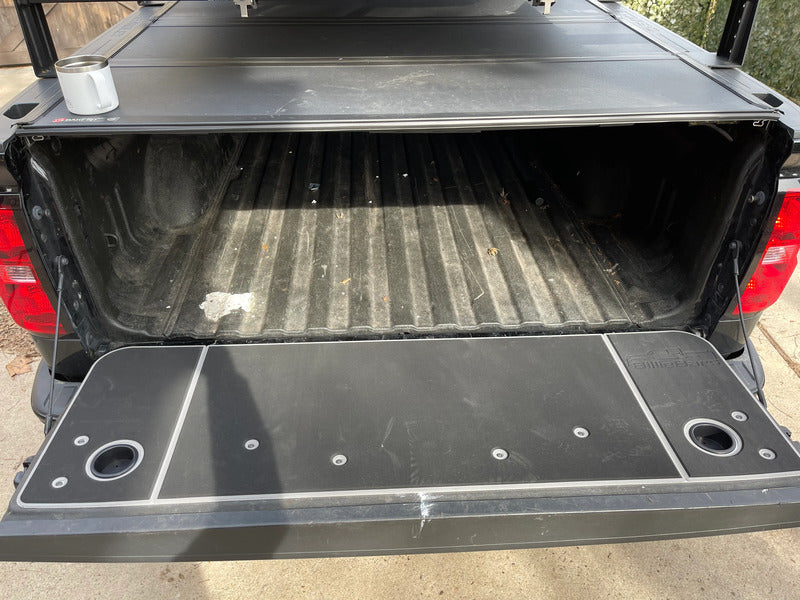 BillieBars Silverado & Sierra Tailgate Cover Front View