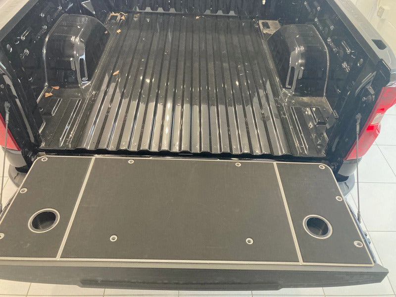 BillieBars Silverado & Sierra Tailgate Cover View From Above