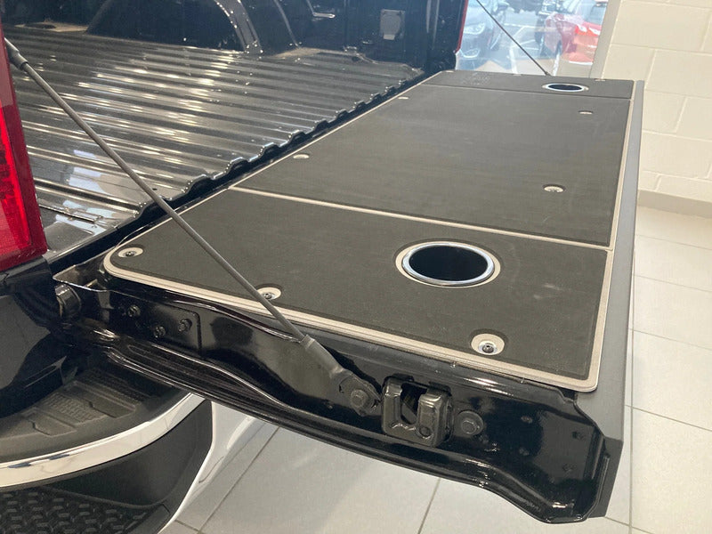 Billie bars Tailgate Cover For Silverado & Sierra