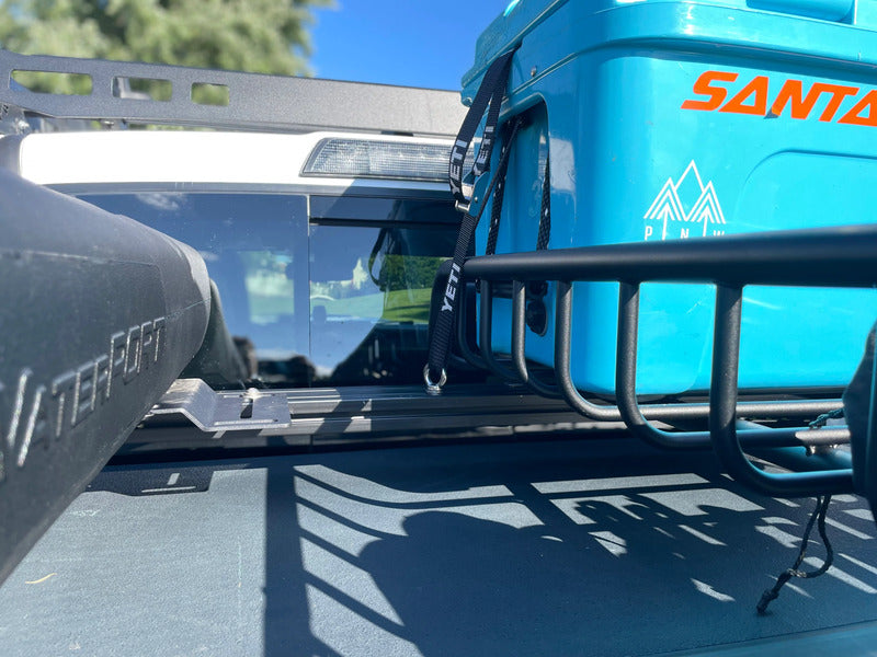 BillieBars Tie Down Kit Holding Cargo Box