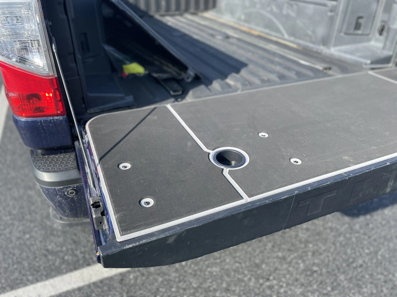 Left Side Of The BillieBars Titan Tailgate Cover