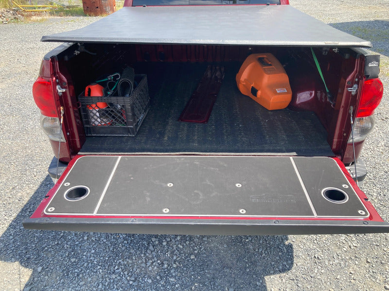BillieBars Tundra Tailgate Cover With Cup Holders