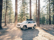 Image showing the jeep grand cherokee WK2 with a slimline II roof rack mounted